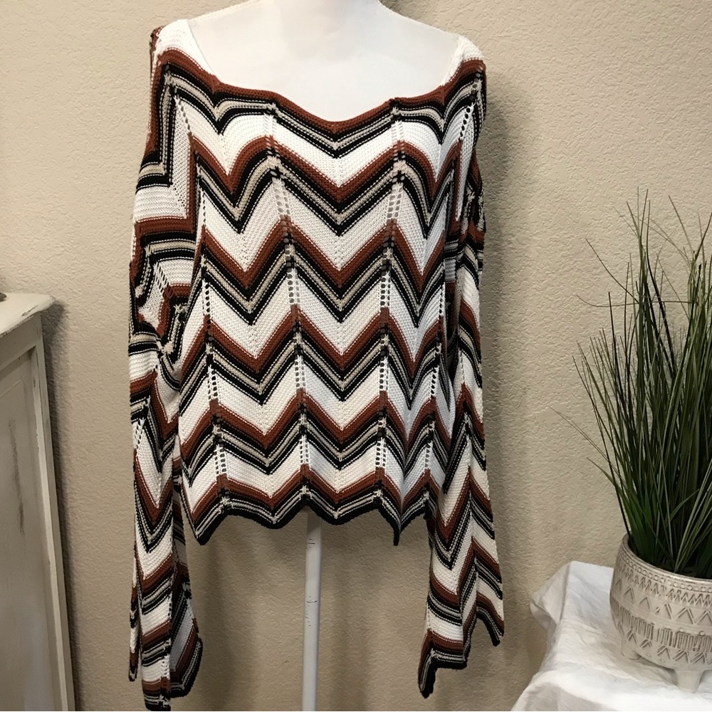 Alya zigzag cropped sweater bell sleeves lightweight 100% cotton sz xl